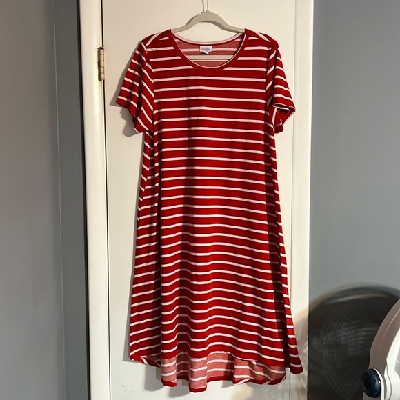 Lularoe Carly - Picture 1 of 4